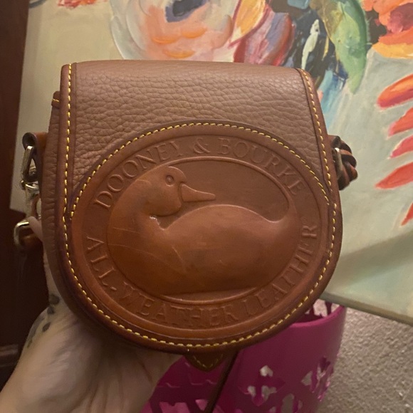 Dooney & Bourke Handbags - Dooney & Bourke purse